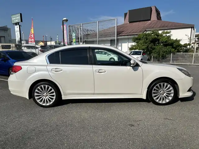 スバル レガシィ Ｂ４ 2．5iアイサイト 奈良県 2010(平22)年 10.5万km サテンホワイトパール 4WD/純正ディーラーナビ(GCX710)/BT/TV/CD/USB/DVD//横滑り防止装置/電動パーキングブレーキシステム/クルーズコントロール(追従あり)/バックカメラ/ETC/ドライブレコーダー/LEDオートライト/オートハイビーム/シフトパドル/スマートボタン/ステアリングスイッチ