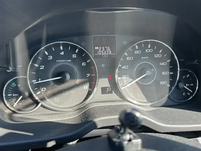 スバル レガシィ Ｂ４ 2．5iアイサイト 奈良県 2010(平22)年 10.5万km サテンホワイトパール 4WD/純正ディーラーナビ(GCX710)/BT/TV/CD/USB/DVD//横滑り防止装置/電動パーキングブレーキシステム/クルーズコントロール(追従あり)/バックカメラ/ETC/ドライブレコーダー/LEDオートライト/オートハイビーム/シフトパドル/スマートボタン/ステアリングスイッチ