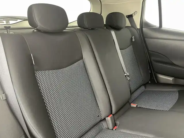 日産 リーフ S 福島県 2020(令2)年 5.2万km ブリリアントホワイトパール ワンオーナー　/純正ＳＤナビ　/【AM/FM/DVD/CD/Bluetooth/フルセグ】/型番:MJ119D-W/衝突被害軽減システム　/・車線逸脱警報/・踏み間違い防止/バックカメラ　/ＥＴＣ　/前席シートヒーター　/ステアリングヒーター　　/クルーズコントロール　/ステアリングスイッチ　/オートマッチクハイビーム　/スマートキー/・プッシュスタート/・スペアキー/オートマッチクハイビーム/・LEDライト/・フォグライト/ウィンカーミラー/・オートミラー