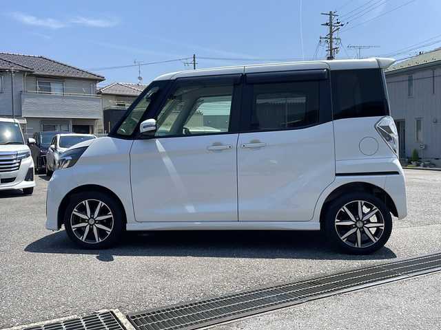 日産 デイズ ルークス ハイウェイスター Gターボ 岐阜県 2018(平30)年 2.7万km ホワイトパール /メーカー純正ナビ/(BT/フルセグTV/CD/FM/AM)//クルーズコントロール//エマージェンシーブレーキ//アラウンドビューモニター//両側パワースライドドア//バックカメラ//オートマチックハイビーム//オートライト//ETC//スペアキー×1//シガーソケット//アイドリングストップ