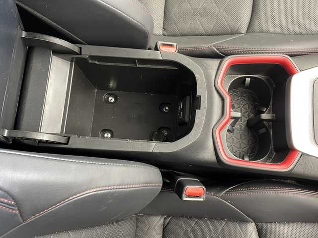 トヨタ ＲＡＶ４ アドベンチャー オフロードPKG 沖縄県 2022(令4)年 3.1万km グレーメタリック 純正ディスプレイオーディオ/フルセグＴＶ/Bluetooth接続/バックカメラ/ドライブレコーダー/ＥＴＣ/ＢＳＭ/トヨタセーフティセンス/・衝突被害軽減ブレーキ (プリクラッシュセーフティ)																									/・ハンドル操作サポート (レーントレーシングアシスト)																									/・追従ドライブ支援機能 (レーダークルーズコントロール)																									/・車線はみ出しアラート (レーンディパーチャーアラート)																									/・自動ハイビーム (オートマチックハイビーム)																									/レザーシート/メモリ付パワーシート/シートヒーター/シートクーラー/ＬＥＤヘッドライト/オートライト/パワーバックドア/クルーズコントロール/JAOSプロテクターキット/電動格納ウィンカーミラー/コーナーセンサー/ダウンヒルアシスト/純正フロアマット/純正18インチアルミホイール/スマートキー/プッシュスタート
