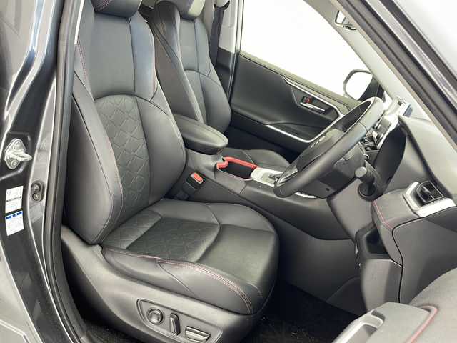 トヨタ ＲＡＶ４ アドベンチャー オフロードPKG 沖縄県 2022(令4)年 3.1万km グレーメタリック 純正ディスプレイオーディオ/フルセグＴＶ/Bluetooth接続/バックカメラ/ドライブレコーダー/ＥＴＣ/ＢＳＭ/トヨタセーフティセンス/・衝突被害軽減ブレーキ (プリクラッシュセーフティ)																									/・ハンドル操作サポート (レーントレーシングアシスト)																									/・追従ドライブ支援機能 (レーダークルーズコントロール)																									/・車線はみ出しアラート (レーンディパーチャーアラート)																									/・自動ハイビーム (オートマチックハイビーム)																									/レザーシート/メモリ付パワーシート/シートヒーター/シートクーラー/ＬＥＤヘッドライト/オートライト/パワーバックドア/クルーズコントロール/JAOSプロテクターキット/電動格納ウィンカーミラー/コーナーセンサー/ダウンヒルアシスト/純正フロアマット/純正18インチアルミホイール/スマートキー/プッシュスタート