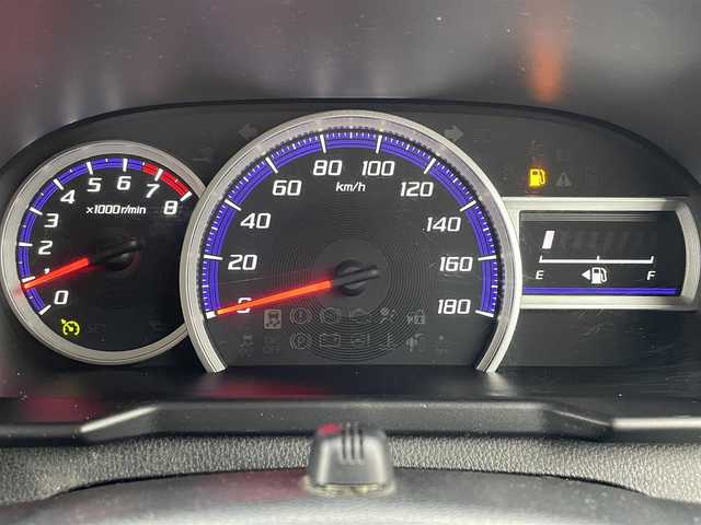 トヨタ ルーミー カスタムG 佐賀県 2020(令2)年 6.4万km パールホワイトⅢ 純正SDナビ/バックモニター/フルセグテレビ/Bluetooth接続/DVD再生機能/両側パワースライドドア/LEDヘッドライト/LEDフロントフォグランプ/純正アルミホイール/革巻きステアリングホイール/応急用スペアタイヤ（オプション）/シートヒーター/純正ドアバイザー/スマートキー/プッシュスタート/スマートアシスト3/　・衝突回避支援ブレーキ機能/　・衝突警報機能/　・車線逸脱警報機能/　・誤発進抑制制御機能/　・先行車発進お知らせ機能/　・オートハイビーム/　・コーナーセンサー