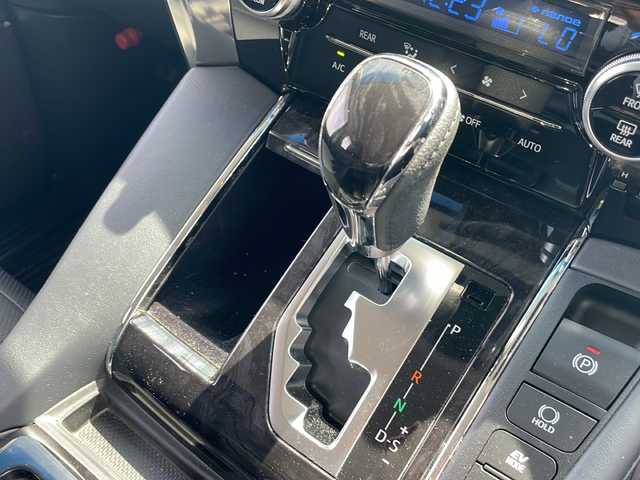 トヨタ アルファードハイブリット SR Cパッケージ 岩手県 2020(令2)年 5万km ホワイトパールクリスタルシャイン 禁煙車/4WD/純正１０．５インチナビ/フルセグTV/　CD/SD/Bluetooth/アラウンドビューカメラ/両側パワースライドドア/黒革シート/ヒーター/エア/電動/スマートキー×２/LEDヘッドライト/オートライト/フォグランプ/オートハイビーム/レーダークルーズコントロール/革巻きステアリング/プッシュスタート/JBLサウンド/ステアヒーター/衝突被害軽減ブレーキ/モデリスタフルエアロ/ETC2.0