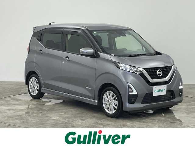 日産 デイズ ハイウェイスターX 群馬県 2021(令3)年 3.1万km チタニウムグレーメタリック 禁煙車　純正９型ナビ　Ｂｌｕｅｔｏｏｔｈ　ＡＵＸ　全方位カメラ　衝突軽減　横滑り防止　エマージェンシーブレーキ　オートライト　ＥＴＣ　純正フロアマット　純正ＡＷ　スマートキー　スペアキー　ＬＥＤライト
