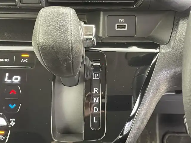 日産 デイズ ハイウェイスターX 群馬県 2021(令3)年 3.1万km チタニウムグレーメタリック 禁煙車　純正９型ナビ　Ｂｌｕｅｔｏｏｔｈ　ＡＵＸ　全方位カメラ　衝突軽減　横滑り防止　エマージェンシーブレーキ　オートライト　ＥＴＣ　純正フロアマット　純正ＡＷ　スマートキー　スペアキー　ＬＥＤライト