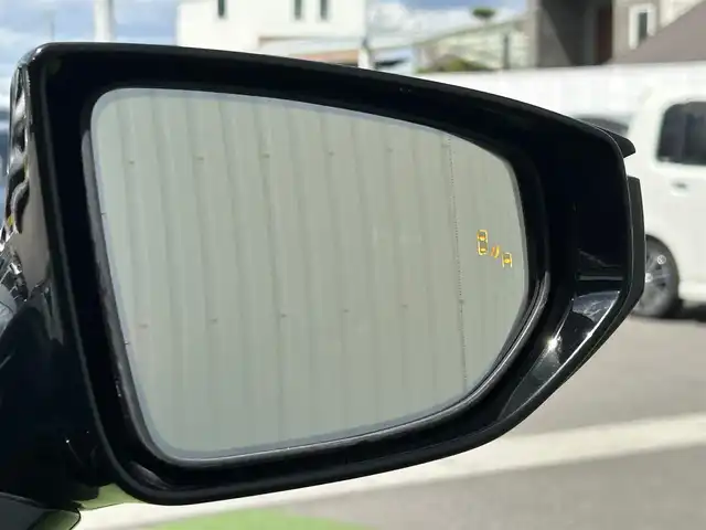 レクサス ＵＸ 250h Fスポーツ 香川県 2019(令1)年 3.7万km テレーンカーキマイカM サンルーフ/純正10.3型ナビ/（Bluetooth/フルセグTV/DVD/AUX/MSV/USB）/バックカメラ/レクサスセーフティシステム＋/・PCS（プリクラッシュセーフティ）/・レーダークルーズコントロール/・PDA（プロアクティブドライビングアシスト）/・AHS(アダプティブハイビームシステム）/・AHB(オートマチックハイビーム)/・LDA（レーンディパーチャーアラート）/・LTA（レーントレーシングアシスト）/・PDA（プロアクティブドライビングアシスト）/・RSA (ロードサインアシスト)/・発進遅れ告知機能/BSM（ブラインドスポットモニター）/クリアランスソナー/赤革レザーシート/前席ベンチレーション/・シートヒーター/シートクーラー/前席パワーシート/運転席メモリー機能/ステアリングヒーター/革巻きステアリング/ステアリングスイッチ/パドルシフト/電動パーキング/オートブレーキホールド/パワーバックドア/純正ドライブレコーダー/純正ETC2.0/純正18インチアルミホイール/純正フロアマット/社外フロアマット有/LEDヘッド/フォグライト/ヘッドライトウォッシャー