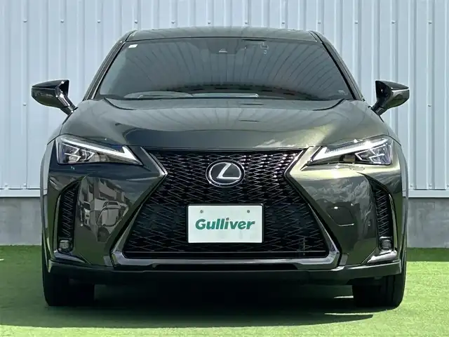 レクサス ＵＸ 250h Fスポーツ 香川県 2019(令1)年 3.7万km テレーンカーキマイカM サンルーフ/純正10.3型ナビ/（Bluetooth/フルセグTV/DVD/AUX/MSV/USB）/バックカメラ/レクサスセーフティシステム＋/・PCS（プリクラッシュセーフティ）/・レーダークルーズコントロール/・PDA（プロアクティブドライビングアシスト）/・AHS(アダプティブハイビームシステム）/・AHB(オートマチックハイビーム)/・LDA（レーンディパーチャーアラート）/・LTA（レーントレーシングアシスト）/・PDA（プロアクティブドライビングアシスト）/・RSA (ロードサインアシスト)/・発進遅れ告知機能/BSM（ブラインドスポットモニター）/クリアランスソナー/赤革レザーシート/前席ベンチレーション/・シートヒーター/シートクーラー/前席パワーシート/運転席メモリー機能/ステアリングヒーター/革巻きステアリング/ステアリングスイッチ/パドルシフト/電動パーキング/オートブレーキホールド/パワーバックドア/純正ドライブレコーダー/純正ETC2.0/純正18インチアルミホイール/純正フロアマット/社外フロアマット有/LEDヘッド/フォグライト/ヘッドライトウォッシャー