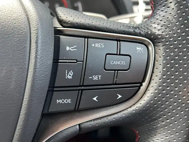 レクサス ＵＸ 250h Fスポーツ 香川県 2019(令1)年 3.7万km テレーンカーキマイカM サンルーフ/純正10.3型ナビ/（Bluetooth/フルセグTV/DVD/AUX/MSV/USB）/バックカメラ/レクサスセーフティシステム＋/・PCS（プリクラッシュセーフティ）/・レーダークルーズコントロール/・PDA（プロアクティブドライビングアシスト）/・AHS(アダプティブハイビームシステム）/・AHB(オートマチックハイビーム)/・LDA（レーンディパーチャーアラート）/・LTA（レーントレーシングアシスト）/・PDA（プロアクティブドライビングアシスト）/・RSA (ロードサインアシスト)/・発進遅れ告知機能/BSM（ブラインドスポットモニター）/クリアランスソナー/赤革レザーシート/前席ベンチレーション/・シートヒーター/シートクーラー/前席パワーシート/運転席メモリー機能/ステアリングヒーター/革巻きステアリング/ステアリングスイッチ/パドルシフト/電動パーキング/オートブレーキホールド/パワーバックドア/純正ドライブレコーダー/純正ETC2.0/純正18インチアルミホイール/純正フロアマット/社外フロアマット有/LEDヘッド/フォグライト/ヘッドライトウォッシャー