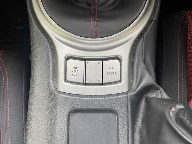 トヨタ ８６ GT 愛知県 2012(平24)年 7.9万km ライトニングレッド 6F/モデリスタエアロ（F/S/R）/純正ナビ（NSZT-W62G）/ CD/DVD/SD/BT/AM/FM/フルセグTV/バックカメラ/ドラレコ/ETC/プッシュスタート/ドアバイザー/純正フロアマット/スマートキー×2