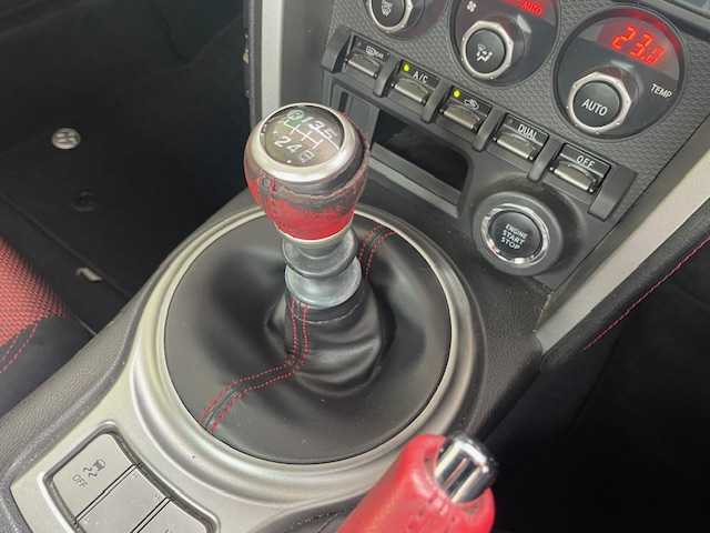 トヨタ ８６ GT 愛知県 2012(平24)年 7.9万km ライトニングレッド 6F/モデリスタエアロ（F/S/R）/純正ナビ（NSZT-W62G）/ CD/DVD/SD/BT/AM/FM/フルセグTV/バックカメラ/ドラレコ/ETC/プッシュスタート/ドアバイザー/純正フロアマット/スマートキー×2