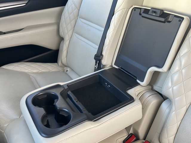 マツダ ＣＸ－８ 25T エクスクルーシブモード 神奈川県 2021(令3)年 6.2万km プラチナクォーツメタリック ワンオーナー/サンルーフ/マツダコネクトナビ(AM/FM/USB/SD/BT/フルセグTV)/アップルカープレイ/全方位カメラ/BOSEサウンド/衝突被害軽減ブレーキ/レーンキープアシスト/ブラインドスポットモニター/クリアランスソナー/レーダークルーズコントロール/白レザーシート/D/N席ベンチレーション/D/N席パワーシート(D席メモリー機能付)/全席シートヒーター/ステアリングヒーター/ETC/前後ドライブレコーダー/パワーバックドア/ルーフレール/オートライト/純正フロアマット/ISOFIX/保証書/取扱説明書