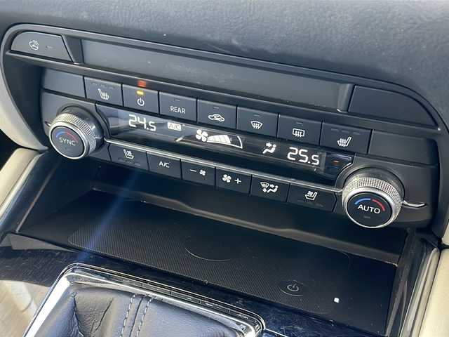 マツダ ＣＸ－８ 25T エクスクルーシブモード 神奈川県 2021(令3)年 6.2万km プラチナクォーツメタリック ワンオーナー/サンルーフ/マツダコネクトナビ(AM/FM/USB/SD/BT/フルセグTV)/アップルカープレイ/全方位カメラ/BOSEサウンド/衝突被害軽減ブレーキ/レーンキープアシスト/ブラインドスポットモニター/クリアランスソナー/レーダークルーズコントロール/白レザーシート/D/N席ベンチレーション/D/N席パワーシート(D席メモリー機能付)/全席シートヒーター/ステアリングヒーター/ETC/前後ドライブレコーダー/パワーバックドア/ルーフレール/オートライト/純正フロアマット/ISOFIX/保証書/取扱説明書