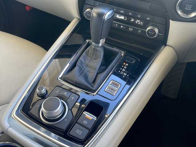 マツダ ＣＸ－８ 25T エクスクルーシブモード 神奈川県 2021(令3)年 6.2万km プラチナクォーツメタリック ワンオーナー/サンルーフ/マツダコネクトナビ(AM/FM/USB/SD/BT/フルセグTV)/アップルカープレイ/全方位カメラ/BOSEサウンド/衝突被害軽減ブレーキ/レーンキープアシスト/ブラインドスポットモニター/クリアランスソナー/レーダークルーズコントロール/白レザーシート/D/N席ベンチレーション/D/N席パワーシート(D席メモリー機能付)/全席シートヒーター/ステアリングヒーター/ETC/前後ドライブレコーダー/パワーバックドア/ルーフレール/オートライト/純正フロアマット/ISOFIX/保証書/取扱説明書