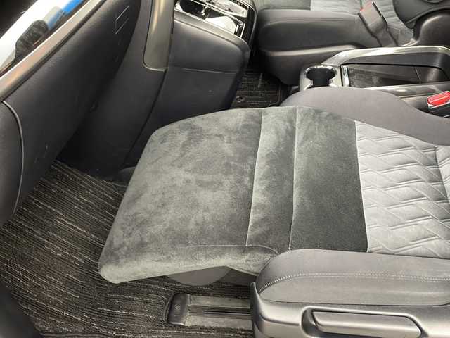 トヨタ ヴェルファイア Z Aエディション 兵庫県 2018(平30)年 5万km ホワイトパールクリスタルシャイン ・ワンオーナー/・サンルーフ/・アルパイン11インチナビ＆フルセグ＆BT＆DVD/・バックカメラ/・両側パワースライドドア/・トヨタセーフティーセンス/・プリクラッシュセーフティ/・レーダークルーズコントロール/・レーントレーシングアシスト/・ロードサインアシスト/・オートマチックハイビーム/・ビルトインETC/・クリアランスソナー/・電動パーキングブレーキ/・オートホールド/・ステアリングスイッチ/・スマートキー/・プッシュスタート/・純正18インチアルミホイール/・LEDヘッドライト/・LEDフォグ/・オートライト/・スペアタイヤ/・フロアマット/・ナノイー