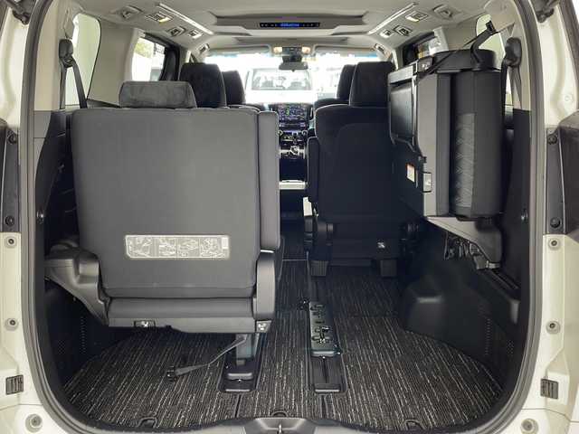 トヨタ ヴェルファイア Z Aエディション 兵庫県 2018(平30)年 5万km ホワイトパールクリスタルシャイン ・ワンオーナー/・サンルーフ/・アルパイン11インチナビ＆フルセグ＆BT＆DVD/・バックカメラ/・両側パワースライドドア/・トヨタセーフティーセンス/・プリクラッシュセーフティ/・レーダークルーズコントロール/・レーントレーシングアシスト/・ロードサインアシスト/・オートマチックハイビーム/・ビルトインETC/・クリアランスソナー/・電動パーキングブレーキ/・オートホールド/・ステアリングスイッチ/・スマートキー/・プッシュスタート/・純正18インチアルミホイール/・LEDヘッドライト/・LEDフォグ/・オートライト/・スペアタイヤ/・フロアマット/・ナノイー