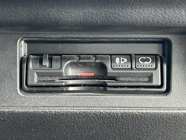 日産 ジューク 15RX Vセレクション 愛媛県 2016(平28)年 3.4万km サンライトイエロー 純正7型ナビ(Bluetooth/フルセグTV)/バックカメラ/アイドリングストップ/純正フロアマット/オートライト/ETC/プッシュスタート/革巻きステアリング/純正１７インチアルミホイール/テレビキャンセラー/現状サマー(純正AW)(215/55/R17)