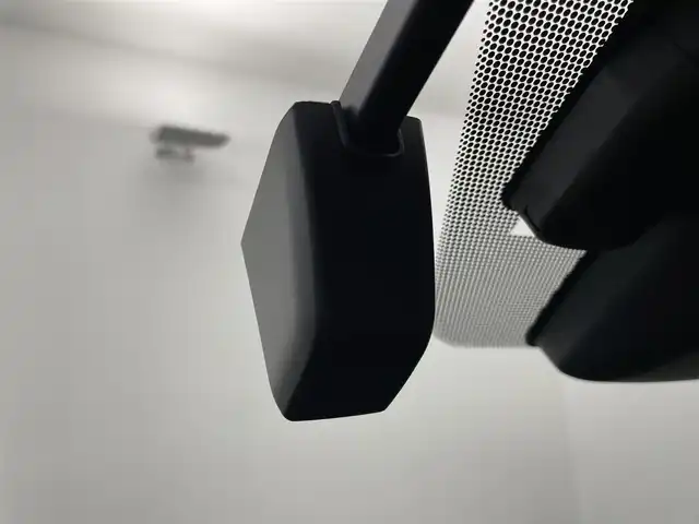 レクサス ＩＳ 200t Fスポーツ 群馬県 2017(平29)年 4.2万km グラファイトブラックガラスフレーク 三眼LEDヘッドライト/ブラインドスポットモニター/純正メーカーナビ/・レクサスISプレミアムサウンドシステム/・10.3インチワイドディスプレイ/・CD/DVD/SD(MSV)/Bluetooth/フルセグTV/“F SPORT”専用ファブリック/L texスポーツシート/＝＝＝＝＝＝＝＝＝＝＝＝＝＝＝＝/三眼ＬＥＤヘッドライト　ＢＳＭ　純正１０．３インチナビ　バックカメラ　ハーフレザー　パワーシート　シートヒーター　ステアリングヒーター　追従クルーズコントロール　ドライブレコーダー　ＥＴＣ２．０　禁煙