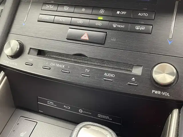 レクサス ＩＳ 200t Fスポーツ 群馬県 2017(平29)年 4.2万km グラファイトブラックガラスフレーク 三眼LEDヘッドライト/ブラインドスポットモニター/純正メーカーナビ/・レクサスISプレミアムサウンドシステム/・10.3インチワイドディスプレイ/・CD/DVD/SD(MSV)/Bluetooth/フルセグTV/“F SPORT”専用ファブリック/L texスポーツシート/＝＝＝＝＝＝＝＝＝＝＝＝＝＝＝＝/三眼ＬＥＤヘッドライト　ＢＳＭ　純正１０．３インチナビ　バックカメラ　ハーフレザー　パワーシート　シートヒーター　ステアリングヒーター　追従クルーズコントロール　ドライブレコーダー　ＥＴＣ２．０　禁煙