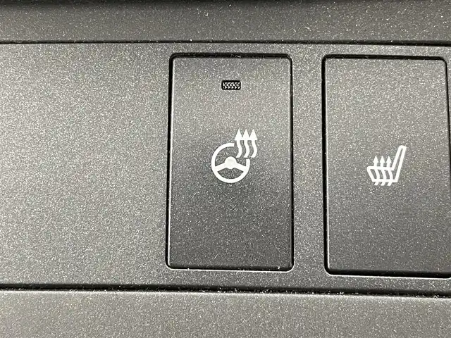 レクサス ＩＳ 200t Fスポーツ 群馬県 2017(平29)年 4.2万km グラファイトブラックガラスフレーク 三眼LEDヘッドライト/ブラインドスポットモニター/純正メーカーナビ/・レクサスISプレミアムサウンドシステム/・10.3インチワイドディスプレイ/・CD/DVD/SD(MSV)/Bluetooth/フルセグTV/“F SPORT”専用ファブリック/L texスポーツシート/＝＝＝＝＝＝＝＝＝＝＝＝＝＝＝＝/三眼ＬＥＤヘッドライト　ＢＳＭ　純正１０．３インチナビ　バックカメラ　ハーフレザー　パワーシート　シートヒーター　ステアリングヒーター　追従クルーズコントロール　ドライブレコーダー　ＥＴＣ２．０　禁煙