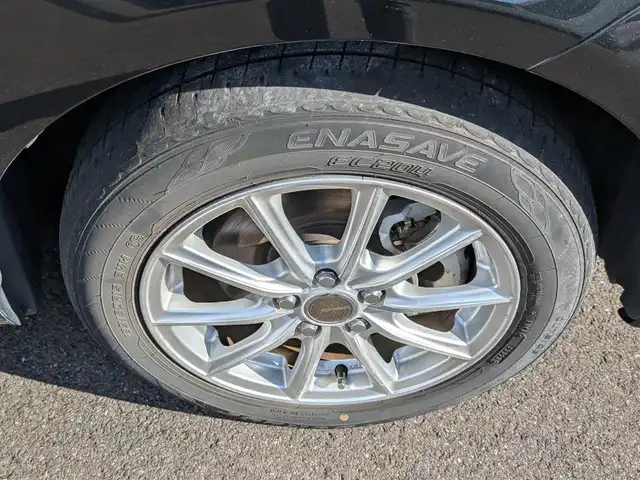 トヨタ シエンタ ハイブリッド G 福井県 2016(平28)年 5.8万km ブラックマイカ 純正SDナビ/AM/FM/フルセグ/BT/バックカメラ/両側パワースライドドア/衝突被害軽減システム/アイドリングストップ/レーンキープアシスト/横滑り防止装置/盗難防止装置/前方ドライブレコーダー/ビルトインETC/シートヒーター/ダブル＋サイドエアバッグ/カーテンエアバッグ/純正フロアマット/LEDヘッドライト/Fフォグ/スマートキー