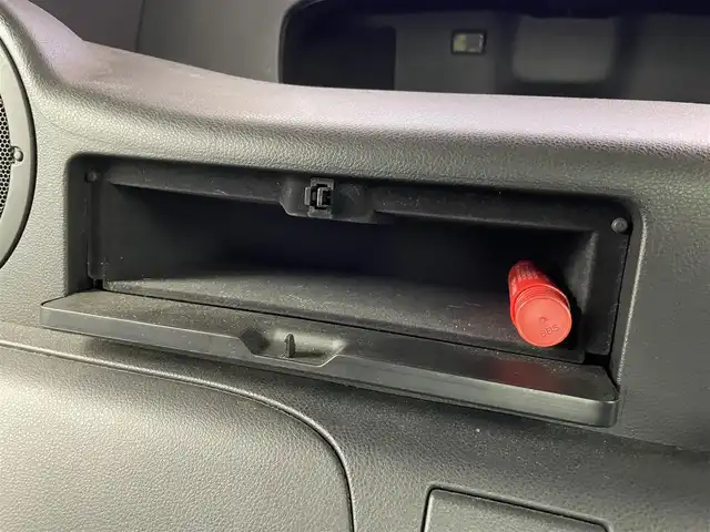 日産 フェアレディ Ｚ 富山県 2003(平15)年 5万km スパークリングシルバー カーオーディオ/CD/CDチェンジャー/トラクションコントロールシステム/センターコンソール/ETC/盗難防止装置/フロアマット純正/社外AW/キセノンライト/ABS/パワーステアリング/パワーウインドウ/リモコンキー×1