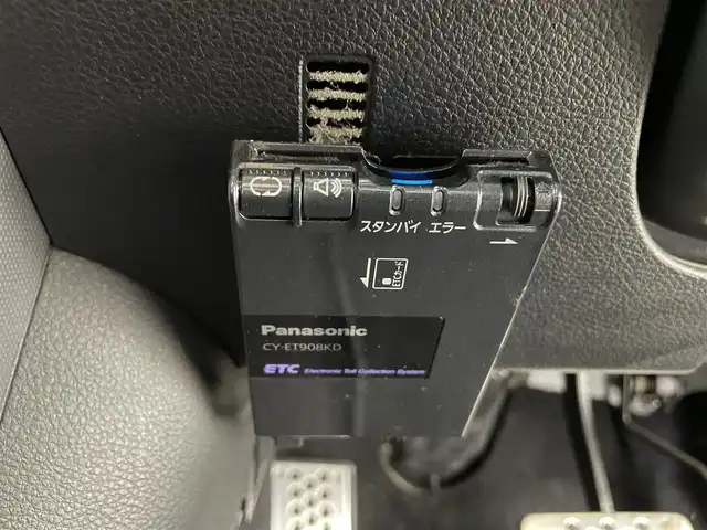 日産 フェアレディ Ｚ 富山県 2003(平15)年 5万km スパークリングシルバー カーオーディオ/CD/CDチェンジャー/トラクションコントロールシステム/センターコンソール/ETC/盗難防止装置/フロアマット純正/社外AW/キセノンライト/ABS/パワーステアリング/パワーウインドウ/リモコンキー×1