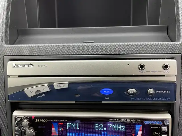 日産 フェアレディ Ｚ 富山県 2003(平15)年 5万km スパークリングシルバー カーオーディオ/CD/CDチェンジャー/トラクションコントロールシステム/センターコンソール/ETC/盗難防止装置/フロアマット純正/社外AW/キセノンライト/ABS/パワーステアリング/パワーウインドウ/リモコンキー×1