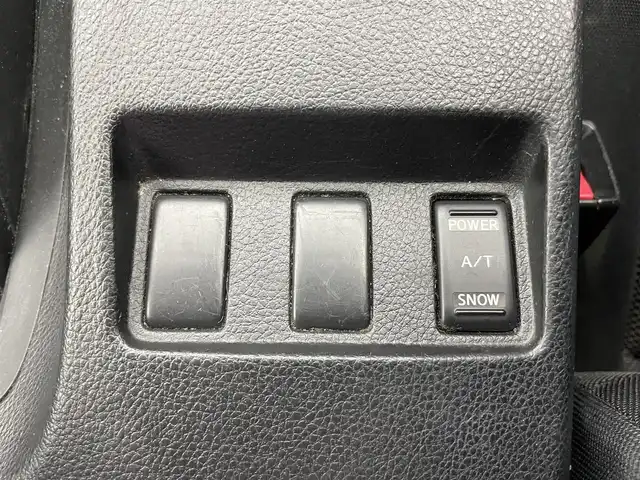 日産 フェアレディ Ｚ 富山県 2003(平15)年 5万km スパークリングシルバー カーオーディオ/CD/CDチェンジャー/トラクションコントロールシステム/センターコンソール/ETC/盗難防止装置/フロアマット純正/社外AW/キセノンライト/ABS/パワーステアリング/パワーウインドウ/リモコンキー×1