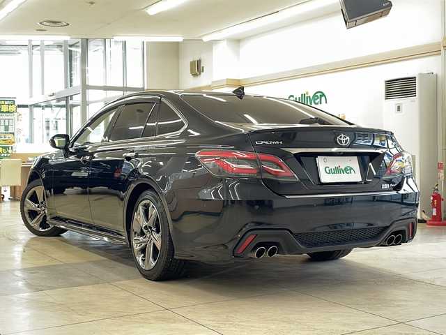 トヨタ クラウン ハイブリッド RS アドバンス Four 道央・札幌 2020(令2)年 2.8万km プレシャスブラックパール ・4WD/・寒冷地仕様/・純正ナビ/フルセグTV/DVD/CD/SD/BT/・パノラミックビューモニター/・サンルーフ/・ドライブレコーダー/・ワイヤレス充電/・純正エンジンスターター/・プリクラッシュセーフティ/・レーダークルーズコントロール/・レーントレーシングアシスト/・ブラインドスポットモニター/・クリアランスソナー/・リヤクロストラフィックアラート/・リヤカメラディテクション/・パーキングサポートブレーキ/・ヘッドアップディスプレイ/・オートマチックハイビーム/・パーキングアシスト/・パドルシフト/・ハーフレザーシート/・前席シートヒーター/・ステアリングヒーター/・ワイパーデアイサー/・LEDヘッドライト/・LEDフォグ/・ビルトインETC/・プッシュスタート/・スマートキー/・ドアバイザー/・電格ミラー/・ミラーヒーター/・夏タイヤ純正18インチAW積込