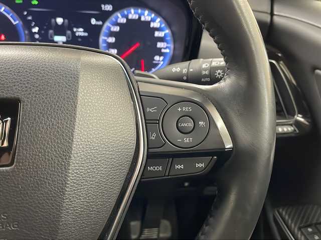 トヨタ クラウン ハイブリッド RS アドバンス Four 道央・札幌 2020(令2)年 2.8万km プレシャスブラックパール ・4WD/・寒冷地仕様/・純正ナビ/フルセグTV/DVD/CD/SD/BT/・パノラミックビューモニター/・サンルーフ/・ドライブレコーダー/・ワイヤレス充電/・純正エンジンスターター/・プリクラッシュセーフティ/・レーダークルーズコントロール/・レーントレーシングアシスト/・ブラインドスポットモニター/・クリアランスソナー/・リヤクロストラフィックアラート/・リヤカメラディテクション/・パーキングサポートブレーキ/・ヘッドアップディスプレイ/・オートマチックハイビーム/・パーキングアシスト/・パドルシフト/・ハーフレザーシート/・前席シートヒーター/・ステアリングヒーター/・ワイパーデアイサー/・LEDヘッドライト/・LEDフォグ/・ビルトインETC/・プッシュスタート/・スマートキー/・ドアバイザー/・電格ミラー/・ミラーヒーター/・夏タイヤ純正18インチAW積込