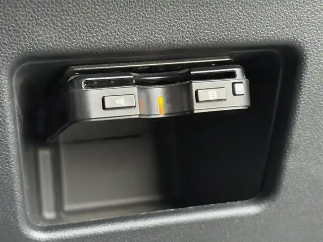 ダイハツ ウェイク G ターボ　レジャーエディション SA Ⅱ 大分県 2016(平28)年 6.1万km パールホワイトⅢ/ミストブルーマイカメタリック 2トーン ・メモリーナビ(CD/DVD/BT/SD/USB)/・バックモニター/・フルセグテレビ/・両側パワースライドドア/・スマートアシスト/・ETC/・リアセンサー/・オートライト/・フロアマット/・スマートキー/・プッシュスタートボタン/・純正アルミホイール