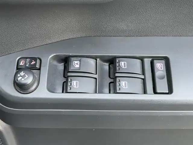 ダイハツ ウェイク G ターボ　レジャーエディション SA Ⅱ 大分県 2016(平28)年 6.1万km パールホワイトⅢ/ミストブルーマイカメタリック 2トーン ・メモリーナビ(CD/DVD/BT/SD/USB)/・バックモニター/・フルセグテレビ/・両側パワースライドドア/・スマートアシスト/・ETC/・リアセンサー/・オートライト/・フロアマット/・スマートキー/・プッシュスタートボタン/・純正アルミホイール