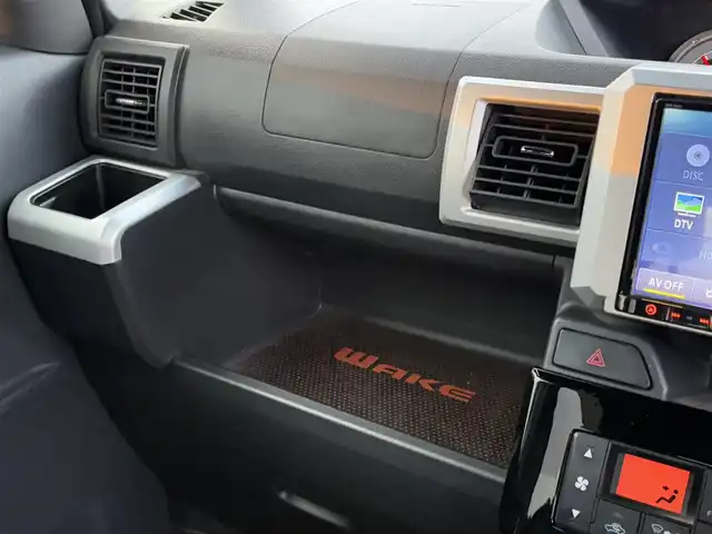 ダイハツ ウェイク G ターボ　レジャーエディション SA Ⅱ 大分県 2016(平28)年 6.1万km パールホワイトⅢ/ミストブルーマイカメタリック 2トーン ・メモリーナビ(CD/DVD/BT/SD/USB)/・バックモニター/・フルセグテレビ/・両側パワースライドドア/・スマートアシスト/・ETC/・リアセンサー/・オートライト/・フロアマット/・スマートキー/・プッシュスタートボタン/・純正アルミホイール