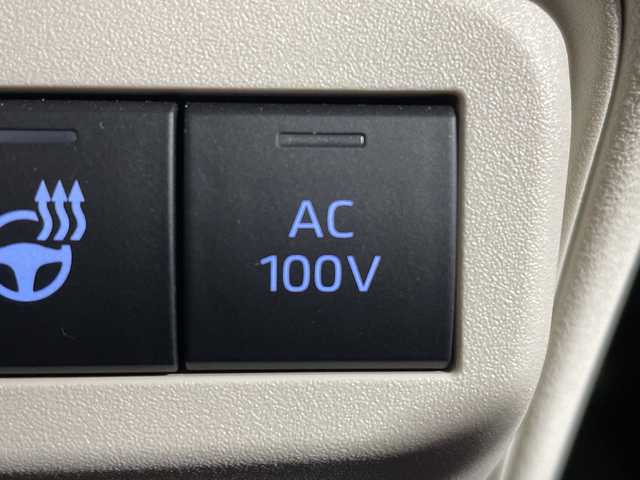 トヨタ シエンタ ハイブリッド Z 神奈川県 2022(令4)年 0.8万km ホワイトパールクリスタルシャイン 純正10.5インチディスプレイオーディオ/Bluetooth/BT/Carplay/MiraCast/パノラミックビューモニター/ハンズフリー両側パワースライドドア/ToyotaSafetySense/プリクラッシュセーフティ/レーントレーシングアラート/レーンディパーチャーアラート/レーダークルーズコントロール/アダプティブハイビームシステム/オートマチックハイビーム/ロードサインアシスト/ドライバー異常時対応システム/プロアクティブドライビングアシスト/発進遅れ告知機能/ブラインドスポットモニター/パーキングサポートブレーキ(前後方静止物/後方接近車両)/ステアリングスイッチ/前席シートヒーター/ステアリングヒーター/ビルトインETC2.0/Power/eco/EV MODE/AC100Vコンセント(コンソール/トランク)/純正15インチアルミホイール/USBポート(Type-A/Type-C)/運転席シートバックUSBポートType-C２箇所/電格/ウィンカーミラー/フロアマット/プッシュスタート