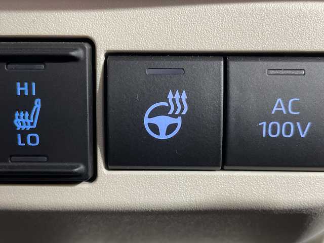 トヨタ シエンタ ハイブリッド Z 神奈川県 2022(令4)年 0.8万km ホワイトパールクリスタルシャイン 純正10.5インチディスプレイオーディオ/Bluetooth/BT/Carplay/MiraCast/パノラミックビューモニター/ハンズフリー両側パワースライドドア/ToyotaSafetySense/プリクラッシュセーフティ/レーントレーシングアラート/レーンディパーチャーアラート/レーダークルーズコントロール/アダプティブハイビームシステム/オートマチックハイビーム/ロードサインアシスト/ドライバー異常時対応システム/プロアクティブドライビングアシスト/発進遅れ告知機能/ブラインドスポットモニター/パーキングサポートブレーキ(前後方静止物/後方接近車両)/ステアリングスイッチ/前席シートヒーター/ステアリングヒーター/ビルトインETC2.0/Power/eco/EV MODE/AC100Vコンセント(コンソール/トランク)/純正15インチアルミホイール/USBポート(Type-A/Type-C)/運転席シートバックUSBポートType-C２箇所/電格/ウィンカーミラー/フロアマット/プッシュスタート