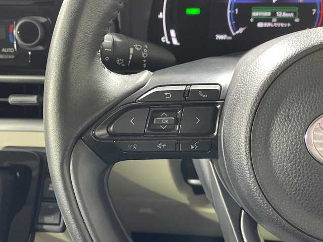 トヨタ シエンタ ハイブリッド Z 神奈川県 2022(令4)年 0.8万km ホワイトパールクリスタルシャイン 純正10.5インチディスプレイオーディオ/Bluetooth/BT/Carplay/MiraCast/パノラミックビューモニター/ハンズフリー両側パワースライドドア/ToyotaSafetySense/プリクラッシュセーフティ/レーントレーシングアラート/レーンディパーチャーアラート/レーダークルーズコントロール/アダプティブハイビームシステム/オートマチックハイビーム/ロードサインアシスト/ドライバー異常時対応システム/プロアクティブドライビングアシスト/発進遅れ告知機能/ブラインドスポットモニター/パーキングサポートブレーキ(前後方静止物/後方接近車両)/ステアリングスイッチ/前席シートヒーター/ステアリングヒーター/ビルトインETC2.0/Power/eco/EV MODE/AC100Vコンセント(コンソール/トランク)/純正15インチアルミホイール/USBポート(Type-A/Type-C)/運転席シートバックUSBポートType-C２箇所/電格/ウィンカーミラー/フロアマット/プッシュスタート