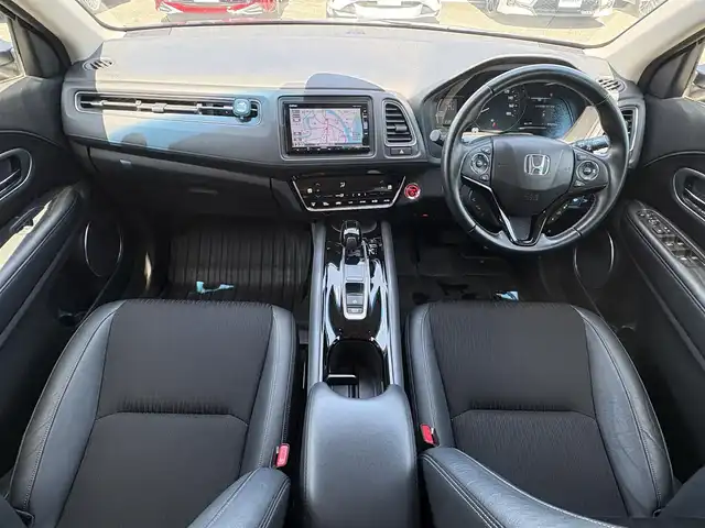 ホンダ ヴェゼル ハイブリッド Z ホンダセンシング 徳島県 2018(平30)年 3.9万km オーロラアメジストメタリック ナビ・DVD再生機能(VXM-185VFI)/ETC/プッシュスタート/スマートキー/スペアキー/バックカメラ/フルセグ/LEDヘッドライト/オートライト/ルーフレール/AppleCarPlay/衝突被害軽減システム/横滑り防止装置/レーンキープアシスト/オートライト/追従走行/Bluetooth/カーテンエアバッグ/純正アルミホイール/純正フロアマット/シートヒーター