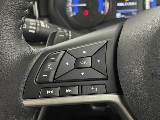 三菱 デリカミニ T プレミアム 新潟県 2025(令7)年 0.1万km未満 ＤグリーンⅡ 4WD/e-Assist/9型ディスプレイオーディオ/Bluetooth/全周囲カメラ/両側パワースライドドア/レーダークルーズコントロール/LEDオートライト/ハーフレザーシート/シートヒーター/純正15インチアルミホイール/ルーフレール/パドルシフト/ステアリングヒーター/ステアリングリモコン/ウィンカーミラー/電格ミラー/デジタルインナーミラー/スマートキー