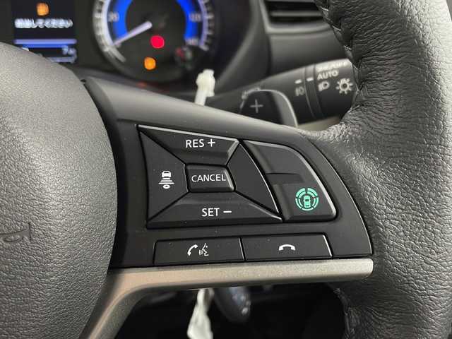 三菱 デリカミニ T プレミアム 新潟県 2025(令7)年 0.1万km未満 ＤグリーンⅡ 4WD/e-Assist/9型ディスプレイオーディオ/Bluetooth/全周囲カメラ/両側パワースライドドア/レーダークルーズコントロール/LEDオートライト/ハーフレザーシート/シートヒーター/純正15インチアルミホイール/ルーフレール/パドルシフト/ステアリングヒーター/ステアリングリモコン/ウィンカーミラー/電格ミラー/デジタルインナーミラー/スマートキー