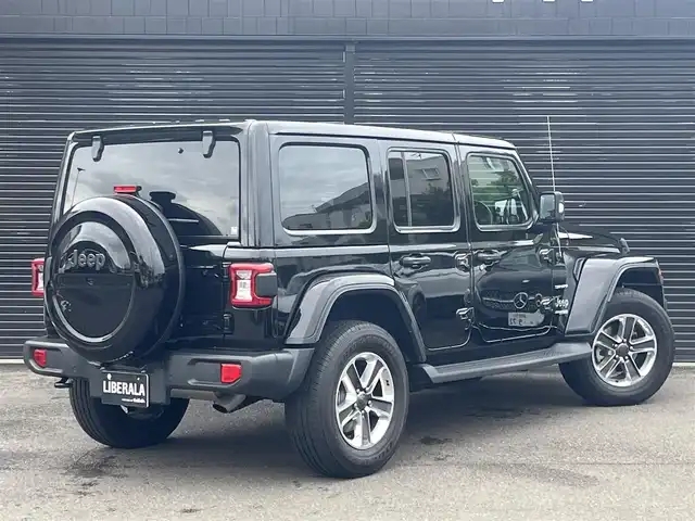 クライスラー・ジープ ラングラー アンリミテッド サハラ 静岡県 2021(令3)年 4.2万km 黒 ワンオーナー/レザーシート/ブラインドスポットアシスト/純正ナビ/(Bluetooth/CarPlay/フルセグ)/衝突被害軽減システム/バック/サイド/フロントカメラ/アダプティブクルーズコントロール/パーキングアシスト/ダウンヒルアシストコントロール/シートヒーター/ハンドルヒーター/スマートキー/ETC2.0/ドライブレコーダー/純正フロアマット/純正18インチアルミホイール/背面タイヤ/フロントフォグランプ
