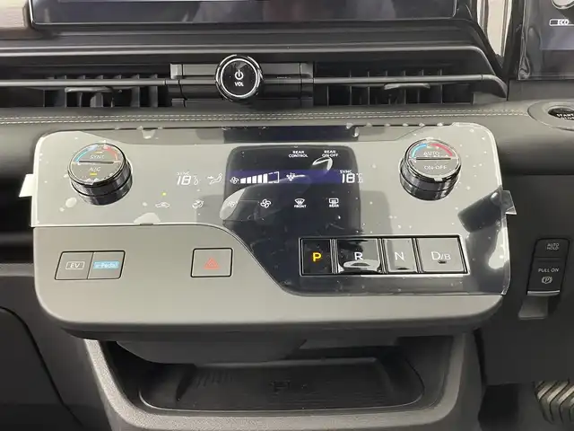 日産 セレナ e－パワー ハイウェイスター V 大分県 2025(令7)年 0.1万km未満 ダイヤモンドブラック 純正ナビ/（フルセグ/BT/HDMI）/フリップダウンモニターモニター/アダプティブLEDヘッドライトシステム/アラウンドビューモニター/デジタルインナーミラー/ワイヤレス充電器/ETC/ドライブレコーダー（前後セット）/プロパイロット/BSM/両側パワースライドドア/電動パーキングブレーキ/オートブレーキホールド/純正16インチアルミホイール/保証書・取扱説明書/スペアキー