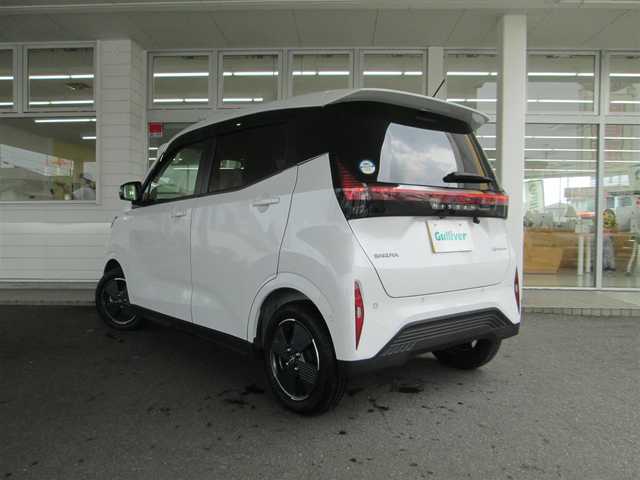 日産 サクラ X 千葉県 2022(令4)年 0.3万km ホワイトパール ワンオーナー/純正9インチナビ、フルセグTV/オーディオ【BT/USB】/アランドビューモニター/エマージェンシーブレーキシステム/LEDヘッドライト/純正14インチアルミホイール/前後コーナーセンサー/ウィンカードアミラー/純正前後ドライブレコーダー/純正ビルトイン2.0ETC/専用充電ケーブル/インテリジェントキー/新車整備手帳/取扱説明書/スペアキー/記録簿R4.5.6年度日産有り。
