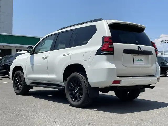 トヨタ ランドクルーザー プラド TX Lパッケージ マットブラED 東京都 2023(令5)年 2.8万km ホワイトパールクリスタルシャイン ワンオーナー/ムーンルーフ/純正ナビ/プラドスーパーライブサウンドシステム/パノラミックビューモニター/プリクラッシュセーフティ/ブラインドスポット/レーンディパーチャー/クリアランスソナー/レーダークルーズ/ETC/シートヒーター/シートエアコン/パワーシート
