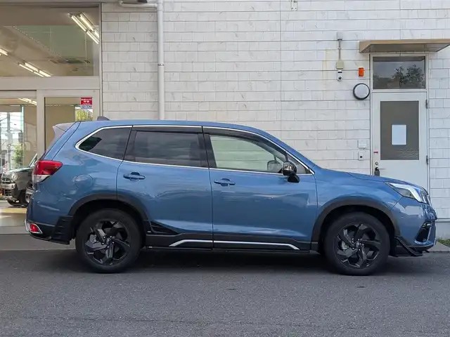 スバル フォレスター スポーツ 埼玉県 2022(令4)年 2.8万km ホライゾンブルーP 8インチメモリナビ(CN-FX800D)/フルセグテレビ/HDMI入力端子/Bluetoothオーディオ/バックカメラ/サイドカメラ/クルーズコントロール（追従、レーンキープあり）/シートヒーター（運転席、助手席、リアシート）/パワーシート（運転席、助手席）/ステアリングヒーター/ドアバイザー/ETC/ドライブレコーダー/パワーバックドア/STIエアロ(フロント、サイド)/LEDヘッドライト/スマートキー×2/整備記録簿(R4、R5、R6/R7)