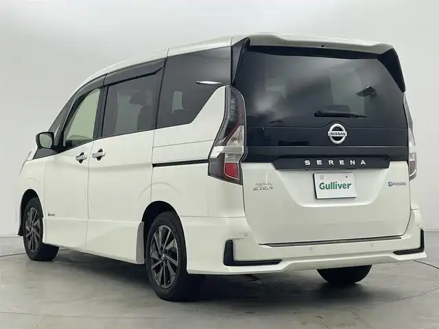 日産 セレナ e－パワー HWS V アーバンクロム 群馬県 2021(令3)年 3.6万km ブリリアントホワイトパール セーフティパックA/・インテリジェントアラウンドビューモニター/・インテリジェントルームミラー/・インテリジェントDA(ふらつき警報)/・ヒーター付きドアミラー/・サイド/カーテンエアバッグ/――――――――――/純正フリップダウンモニター/純正10インチSDナビ/（フルセグTV/BT/CD/DVD/Blu-ray/USB/SD/AM/FM）/アーバンクロム専用16インチアルミホイール/純正ドライブレコーダー　（DJ4-D）/ビルトインETC/両側パワースライドドア/プロパイロット/エマージェンシーブレーキ/踏み間違い衝突防止アシスト/BSW（後側方車両検知警報）/BSI(後側方衝突防止支援)/LDW（車線逸脱警報）/LDP（車線逸脱防止支援）/ソナー