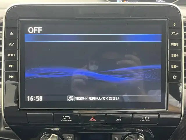 日産 セレナ e－パワー HWS V アーバンクロム 群馬県 2021(令3)年 3.6万km ブリリアントホワイトパール セーフティパックA/・インテリジェントアラウンドビューモニター/・インテリジェントルームミラー/・インテリジェントDA(ふらつき警報)/・ヒーター付きドアミラー/・サイド/カーテンエアバッグ/――――――――――/純正フリップダウンモニター/純正10インチSDナビ/（フルセグTV/BT/CD/DVD/Blu-ray/USB/SD/AM/FM）/アーバンクロム専用16インチアルミホイール/純正ドライブレコーダー　（DJ4-D）/ビルトインETC/両側パワースライドドア/プロパイロット/エマージェンシーブレーキ/踏み間違い衝突防止アシスト/BSW（後側方車両検知警報）/BSI(後側方衝突防止支援)/LDW（車線逸脱警報）/LDP（車線逸脱防止支援）/ソナー