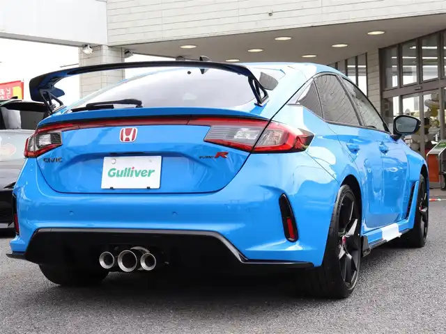 ホンダ シビック タイプR レーシングブラックPKG 神奈川県 2025(令7)年 0.1千km レーシングブルーパール 6速マニュアル/ワンオーナー/ブラインドスポットモニター/ETC2.0 /アジャイルハンドリングアシスト/バックカメラ/ワイヤレス充電/純正19インチAW/純正メモリナビ/フルセグテレビ/クルーズコントロール(追従機能付き)/プッシュスタート/コーナーセンサー/保証書/取説/スペアキー