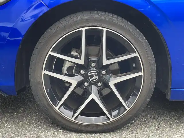 ホンダ シビック LX 福岡県 2021(令3)年 3.3万km プレミアムクリスタルブルークリスタル ワンオーナー/ホンダセンシング/レーダークルーズコントロール/ブラインドスポットモニター/純正メーカーナビ/（フルセグTV/FM/AM/Bluetooth）/バックカメラ/ドライブレコーダー/ビルトインETC2.0/前席シートヒーター/ハーフレザーシート/USB充電ポート/電動パーキングブレーキ/オートブレーキホールド/パーキングアシスト/クリアランスソナー/リアスポイラー/保証書/取扱説明書/スペアキー×１