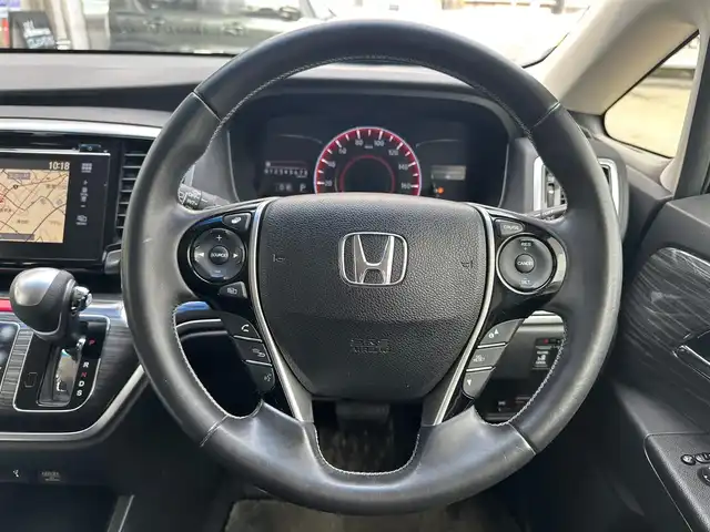 ホンダ オデッセイ アブソルート EX 滋賀県 2013(平25)年 12.7万km プレミアムヴィーナスブラックP (株)IDOMが運営する【じしゃロン草津店】の自社ローン専用車両になりますこちらは現金またはオートローンご利用時の価格です。自社ローンご希望の方は別途その旨お申付け下さい